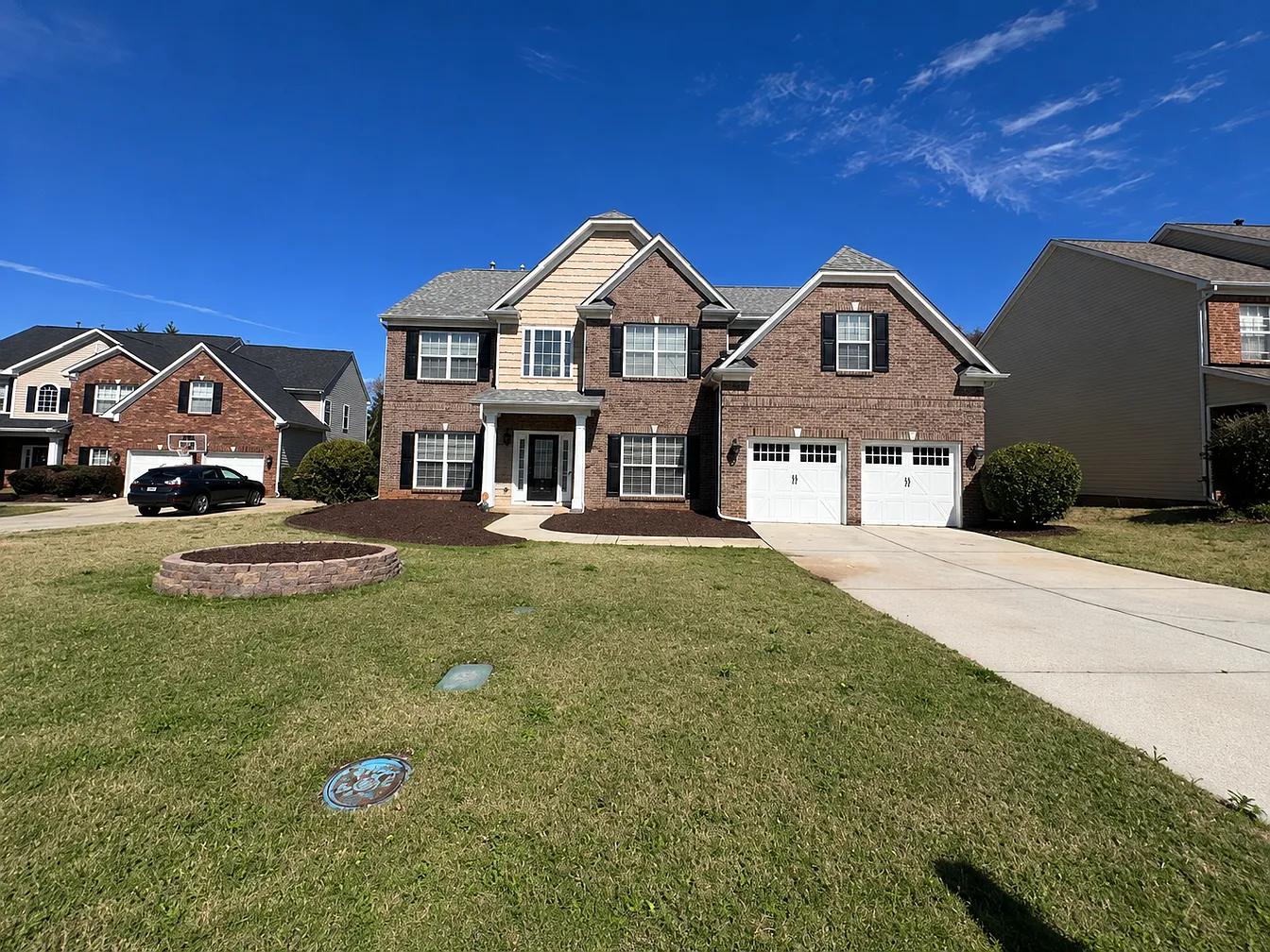 10 Lynell Place