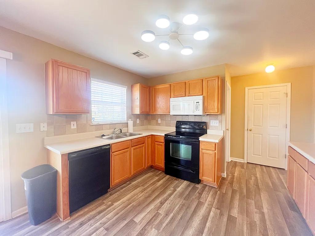 3 Evonvale Court | Photo #12